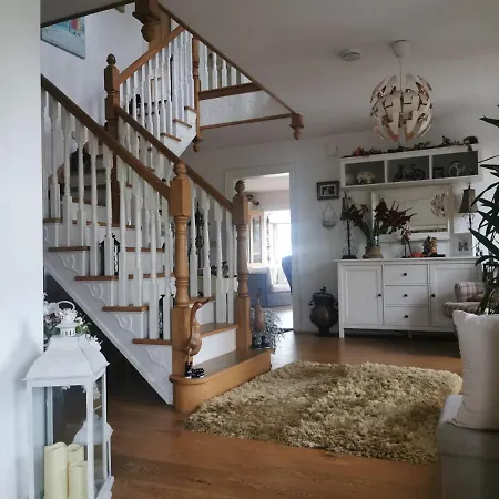 Cherrytree House Panzió Moville