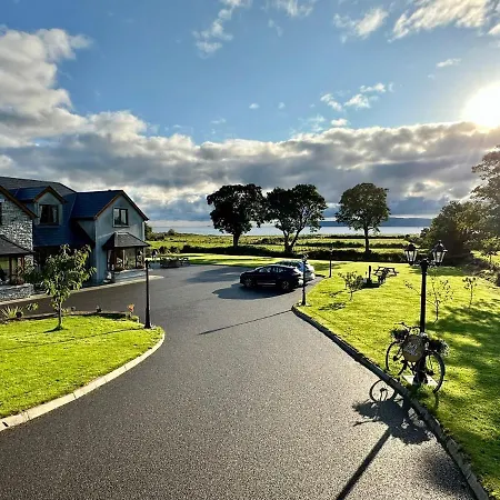 Cherrytree House Panzió Moville