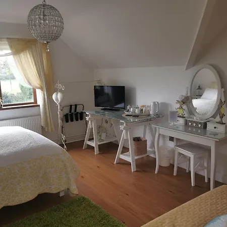 فندق مبيت وإفطار Cherrytree House 4*