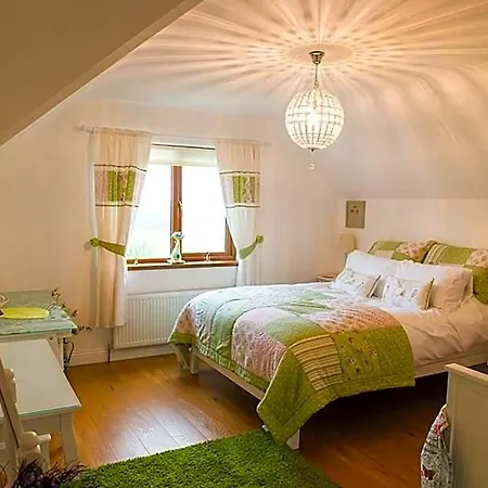 فندق مبيت وإفطار Cherrytree House 4*