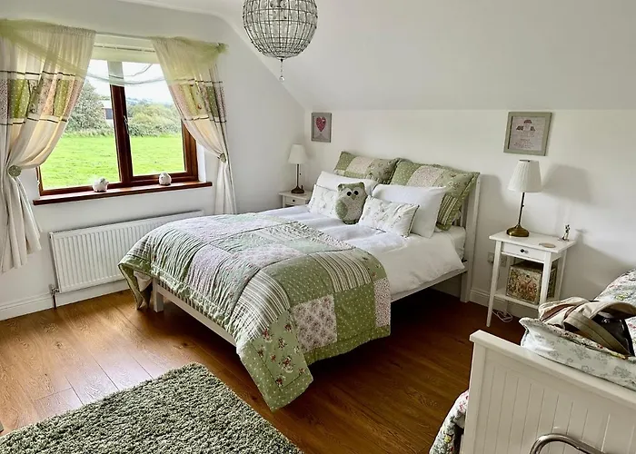 Cherrytree House B&B 모빌