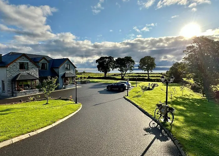 Cherrytree House B&B 모빌